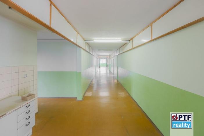 Pronájem výrobních prostor, Karlovy Vary, Jáchymovská, 50 m2