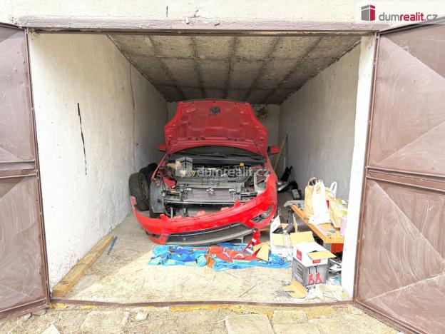 Prodej garáže, Lužec nad Vltavou, Šmeralova, 21 m2