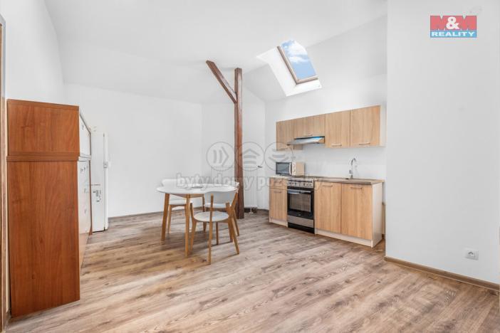 Pronájem bytu 2+1, Paceřice, 80 m2