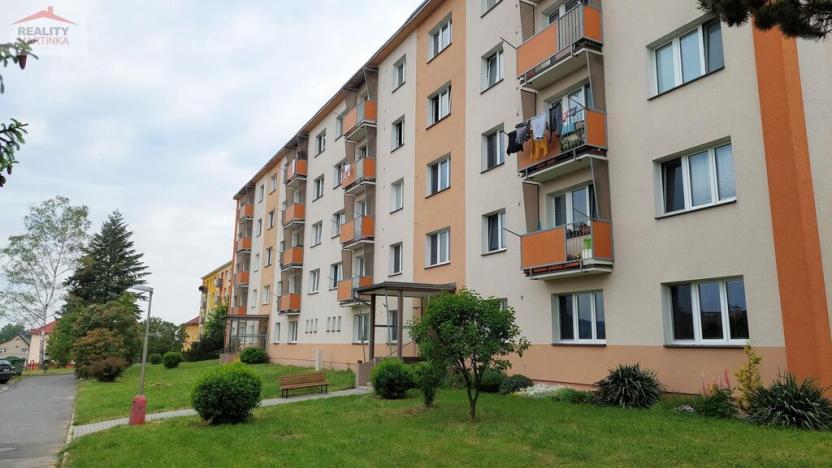 Prodej bytu 2+1, Zubří, Sídlištní, 53 m2