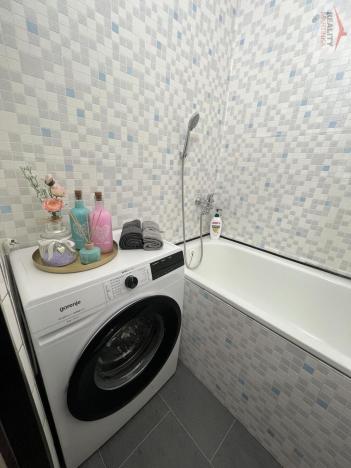 Prodej bytu 2+1, Zubří, Sídlištní, 53 m2