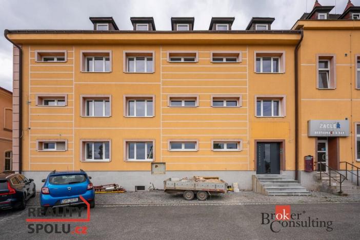 Prodej bytu 2+kk, Žacléř, Rýchorské náměstí, 37 m2