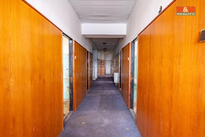 Prodej obchodního prostoru, Strakonice - Strakonice II, Komenského, 800 m2