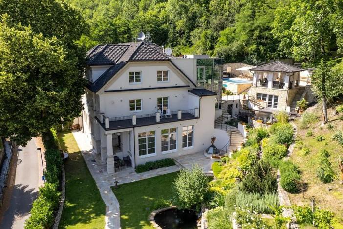 Prodej vily, Praha - Lysolaje, Čábelecká, 850 m2