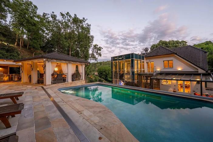 Prodej vily, Praha - Lysolaje, Čábelecká, 850 m2