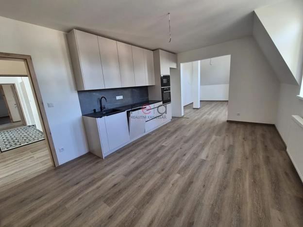 Pronájem bytu 2+1, Nový Bor, Tř. T. G. Masaryka, 62 m2