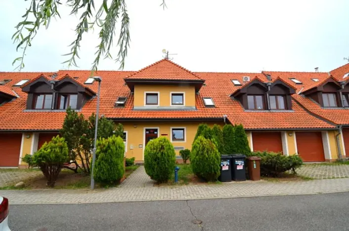 Pronájem bytu 2+kk, Jesenice, Příčná II., 45 m2