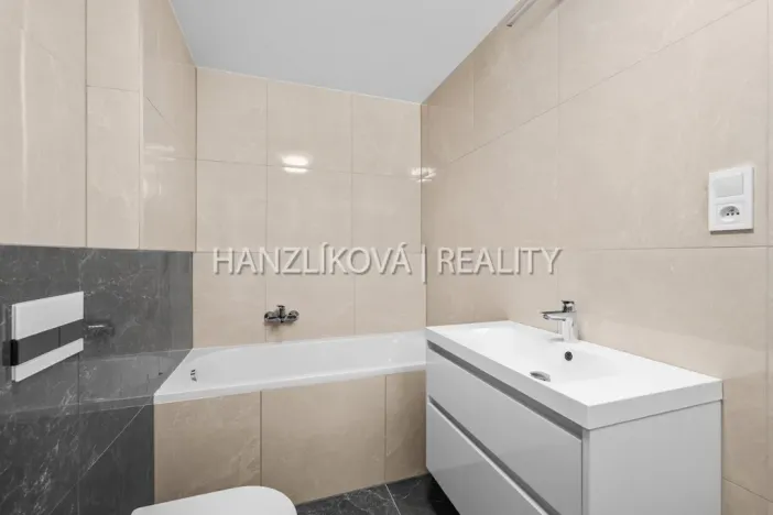 Pronájem bytu 3+kk, České Budějovice - České Budějovice 2, Branišovská, 75 m2