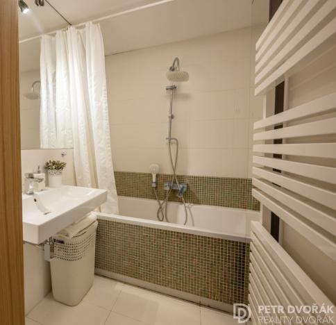 Pronájem bytu 3+kk, Praha - Vinohrady, Záhřebská, 68 m2