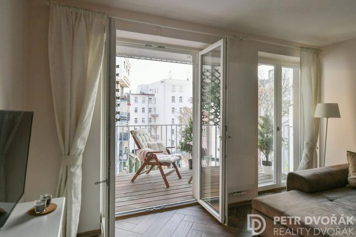 Pronájem bytu 3+kk, Praha - Vinohrady, Záhřebská, 68 m2