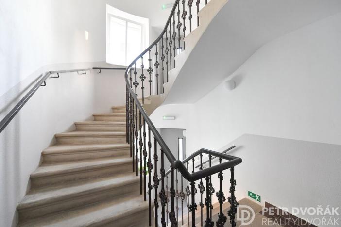 Pronájem bytu 3+kk, Praha - Vinohrady, Záhřebská, 68 m2