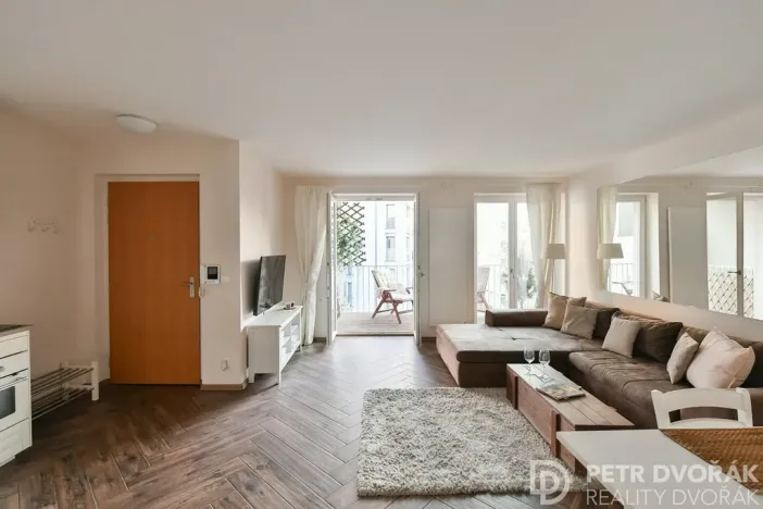 Pronájem bytu 3+kk, Praha - Vinohrady, Záhřebská, 68 m2