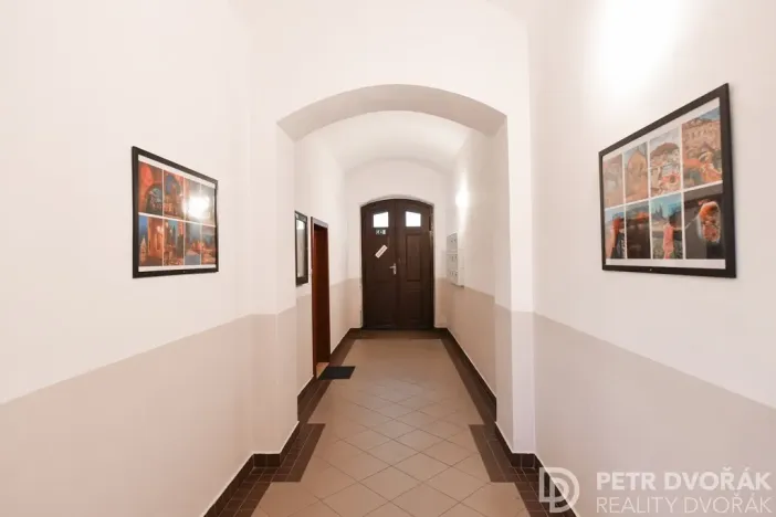 Pronájem bytu 3+kk, Praha - Vinohrady, Záhřebská, 68 m2