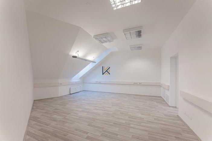 Pronájem kanceláře, Praha - Vinohrady, Uruguayská, 237 m2