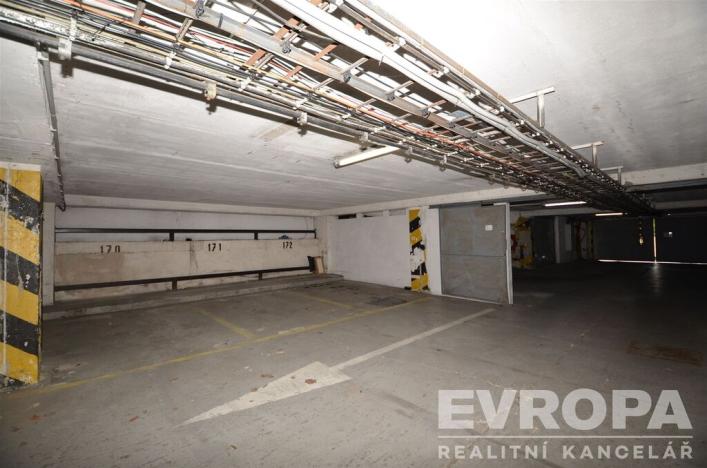 Prodej garážového stání, Praha - Krč, Štúrova, 14 m2