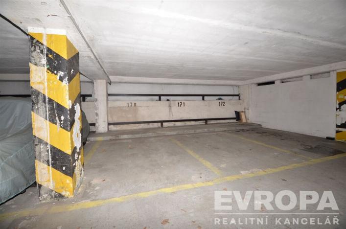 Prodej garážového stání, Praha - Krč, Štúrova, 14 m2