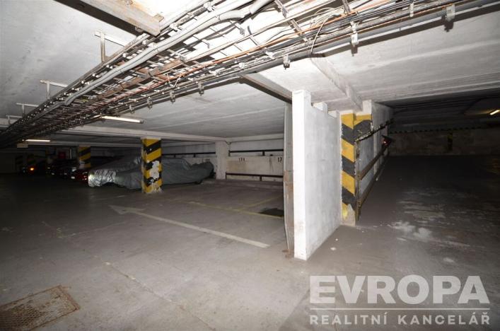 Prodej garážového stání, Praha - Krč, Štúrova, 14 m2