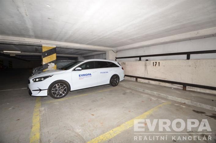 Prodej garážového stání, Praha - Krč, Štúrova, 14 m2