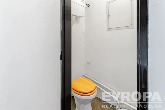 Prodej rodinného domu, Podbrdy, 220 m2