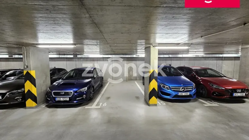 Prodej garáže, Praha - Žižkov, Jeseniova, 12 m2