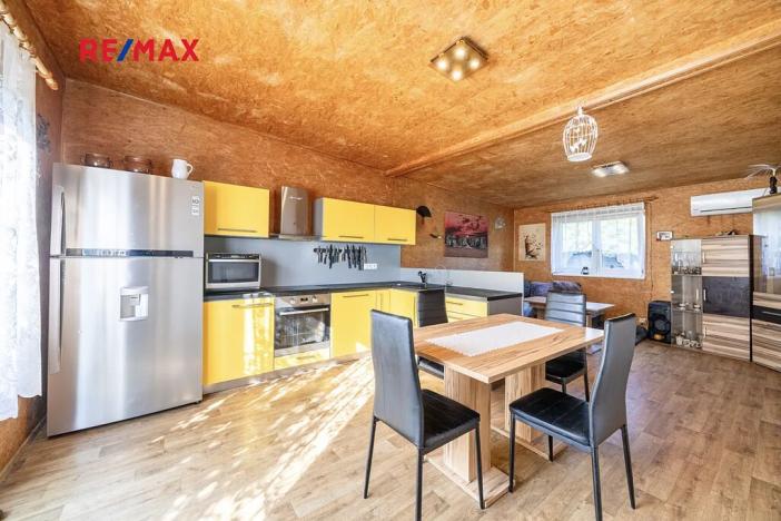 Prodej chaty, Káraný, 50 m2