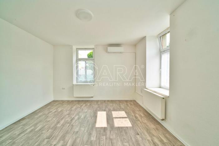 Pronájem bytu 1+1, Nová Bystřice, Vídeňská, 38 m2