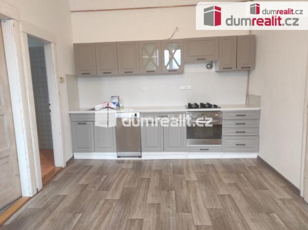 Pronájem bytu 3+1, Poděbrady - Poděbrady II, Na Valech, 85 m2