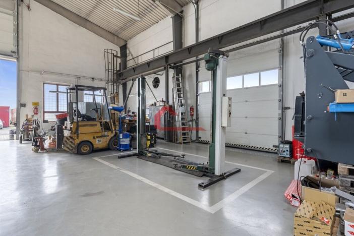 Prodej komerční nemovitosti, Břeclav, U Padělku, 724 m2