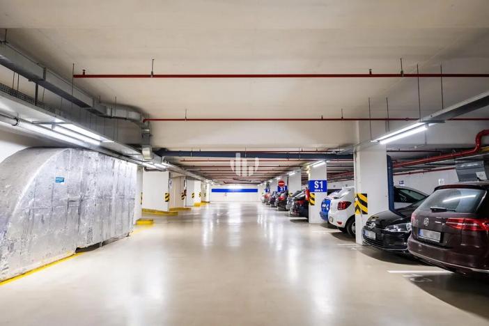 Pronájem kanceláře, Praha - Karlín, Ke Štvanici, 1080 m2