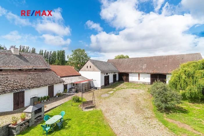 Prodej rodinného domu, Kozárovice, 174 m2