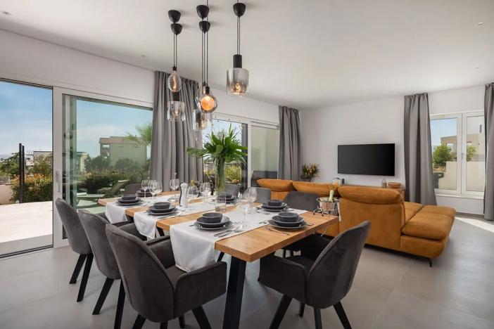 Prodej vily, Vodice, 332 m2