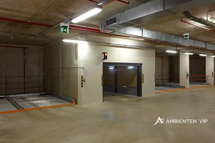 Pronájem kanceláře, Brno, Orlí, 192 m2