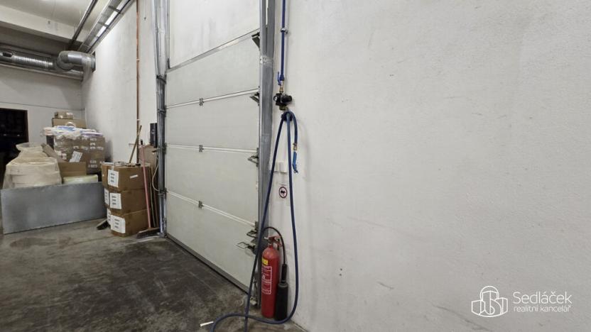 Pronájem obchodního prostoru, Sokolov, Trocnovská, 876 m2