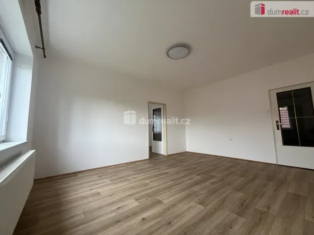 Pronájem bytu 2+1, Velvary, Na Průhoně, 70 m2