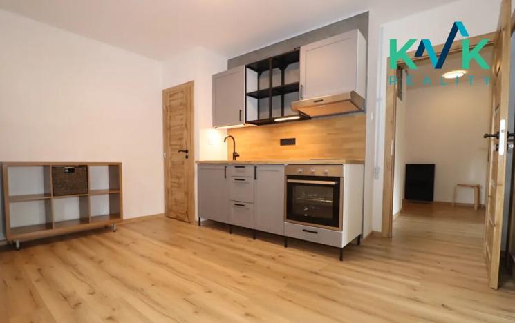 Pronájem bytu 2+1, Ostrov, Komenského, 74 m2