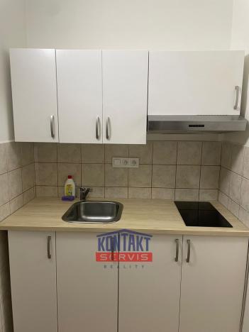 Pronájem bytu 1+kk, Kaplice, Linecká, 28 m2