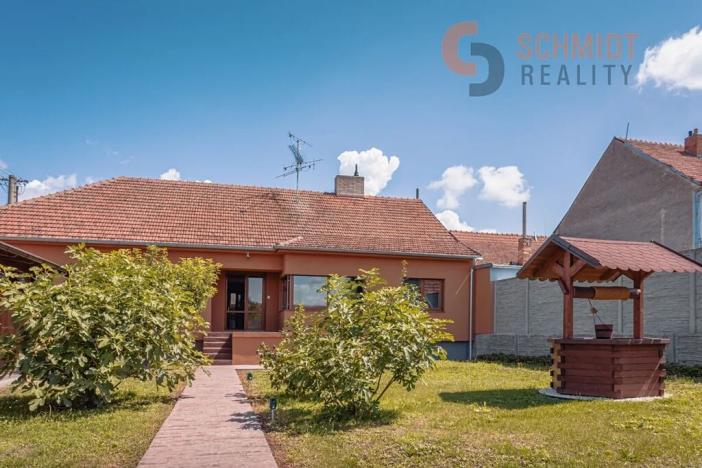 Prodej rodinného domu, Velké Bílovice, nám. Osvoboditelů, 350 m2