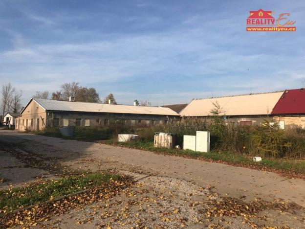 Prodej výrobních prostor, Rokytno, 4008 m2
