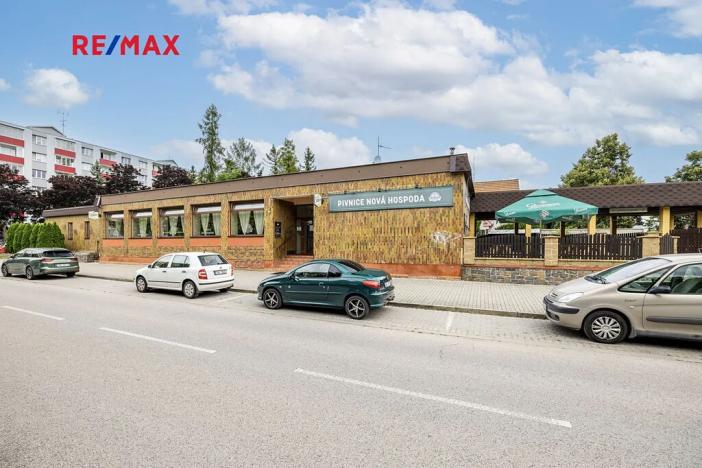 Prodej obchodního prostoru, Čelákovice, Rumunská, 794 m2