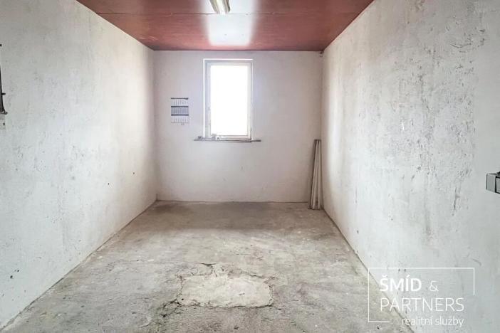 Pronájem skladu, Vrátkov, 1170 m2