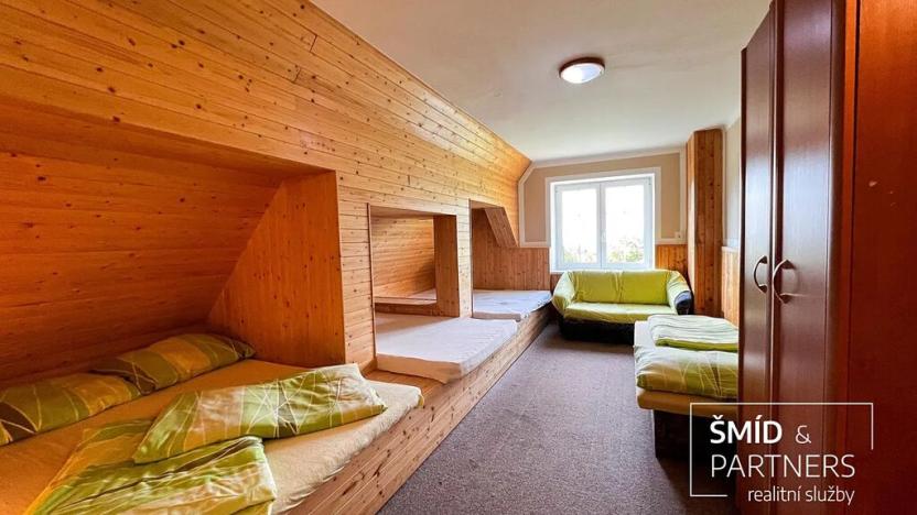 Prodej rodinného domu, Hraběšice, 788 m2