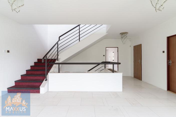 Pronájem rodinného domu, Praha - Lhotka, Na dlouhé mezi, 436 m2