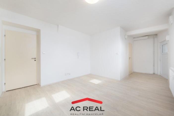 Prodej bytu 2+kk, Brno, Hostislavova, 39 m2