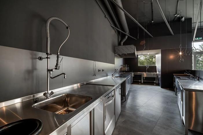 Prodej restaurace, Praha - Holešovice, V háji, 217 m2