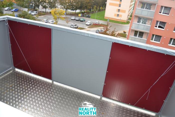 Prodej bytu 2+1, Hostinné, Sídliště, 45 m2