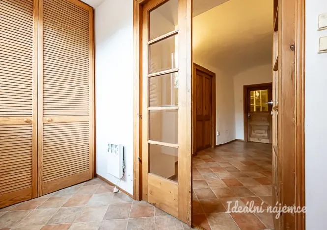 Pronájem bytu 6+kk a větší, Praha - Královice, K Uhříněvsi, 221 m2