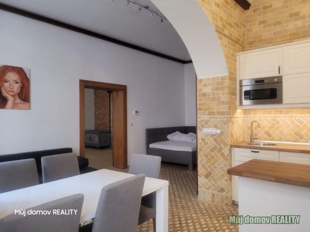 Prodej komerční nemovitosti, Praha - Nové Město, U půjčovny, 75 m2