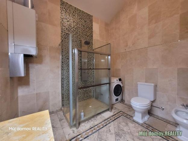 Prodej komerční nemovitosti, Praha - Nové Město, U půjčovny, 75 m2