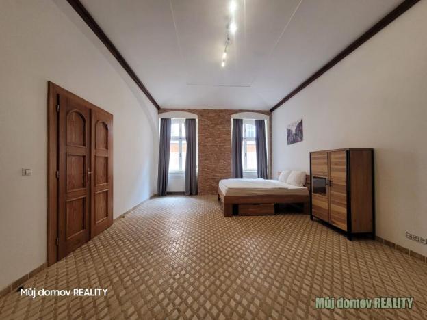 Prodej komerční nemovitosti, Praha - Nové Město, U půjčovny, 75 m2