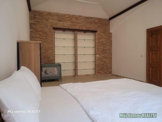 Prodej komerční nemovitosti, Praha - Nové Město, U půjčovny, 75 m2